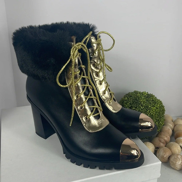 THINGS II COME
Women's Maliyana Luxurious Lace-Up Embellished Block-Heel Booties - Picture 12 of 12